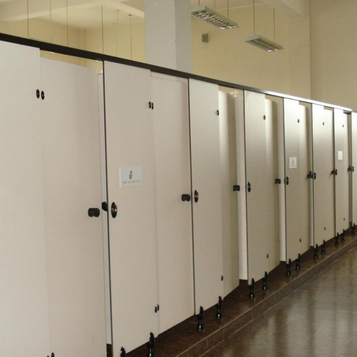 Lắp đặt vách ngăn vệ sinh compact phường Tân Tiến