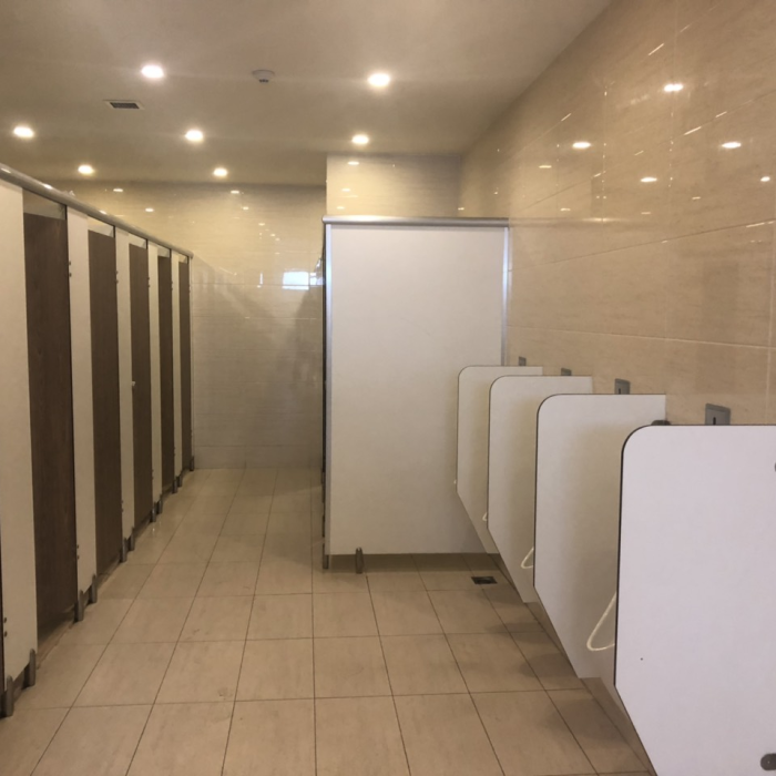 Lắp đặt vách ngăn vệ sinh compact tại Nhơn Trạch – Đồng Nai