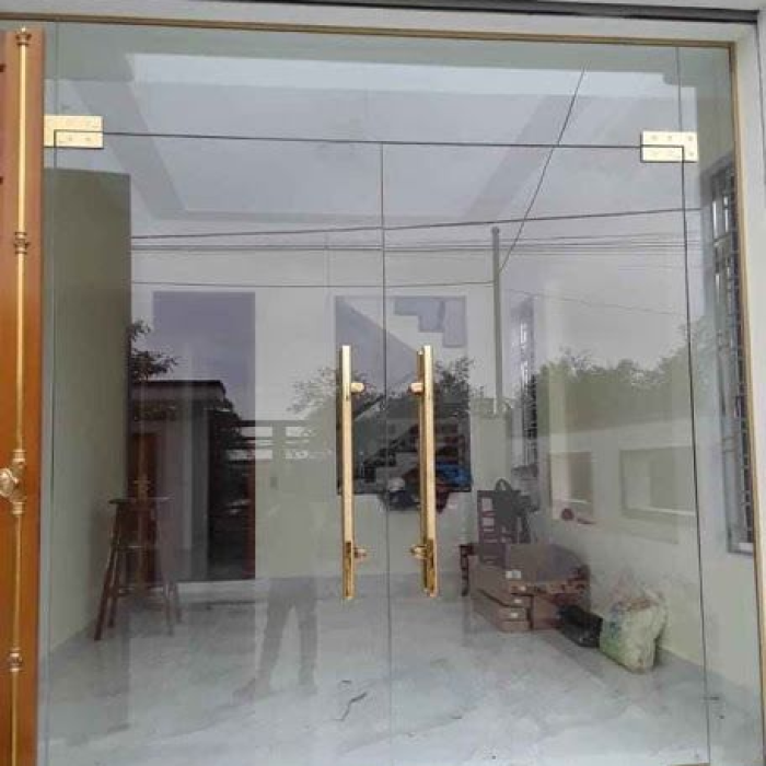 Cắt kính theo yêu cầu TP HCM