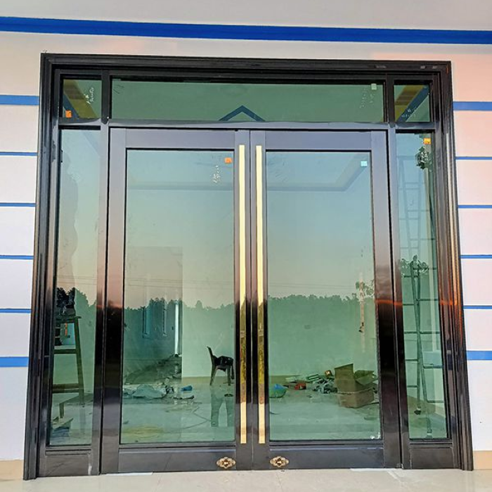 Gia công kính cường lực TP HCM