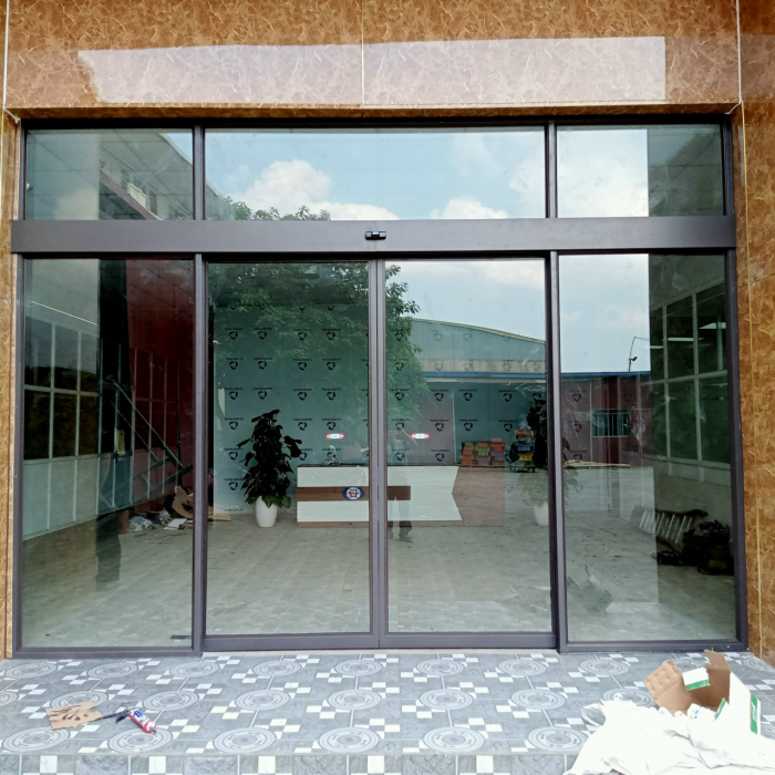 Dịch vụ cắt kính cường lực trọn gói ở Đồng Nai