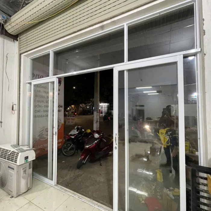 Dịch vụ cắt kính cường lực trọn gói ở Đồng Nai
