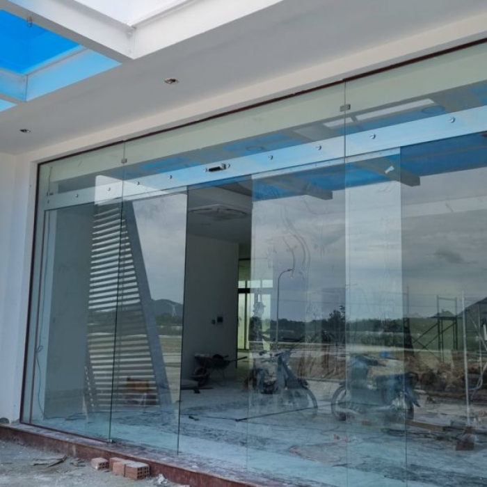Thi công trọn gói cửa kính cường lực TPHCM
