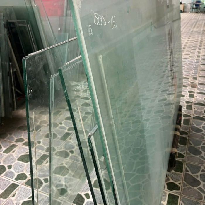 Dịch vụ cắt kính cường lực trọn gói ở Đồng Nai