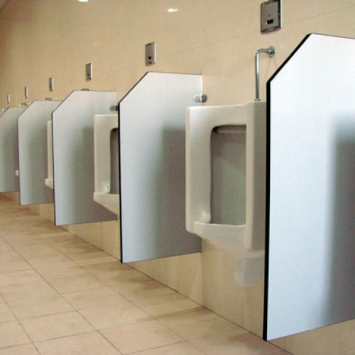 Lắp đặt vách ngăn vệ sinh compact tại Nhơn Trạch – Đồng Nai