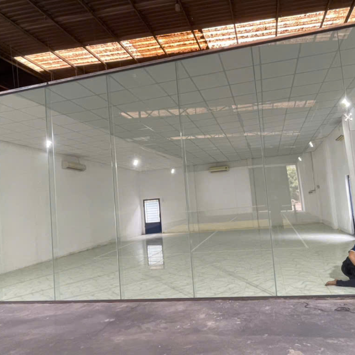 Làm Cửa Kính Thủy Lực Giá Rẻ uy Tín chất lượng Tại Biên Hòa Đồng Nai