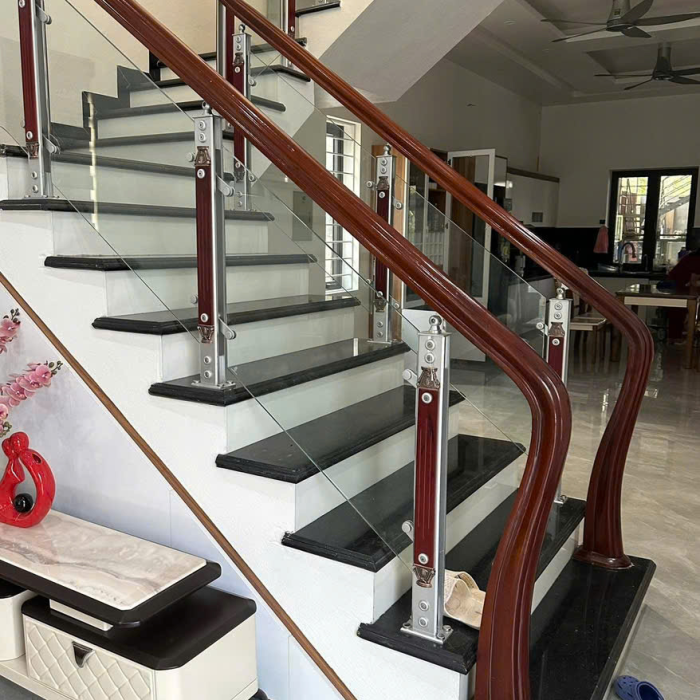 Thi công cầu thang kính uy tín tại Biên Hòa, Đồng Nai