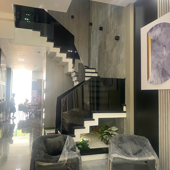 Kính cường lực giá xưởng uy tín Biên Hòa Đồng Nai