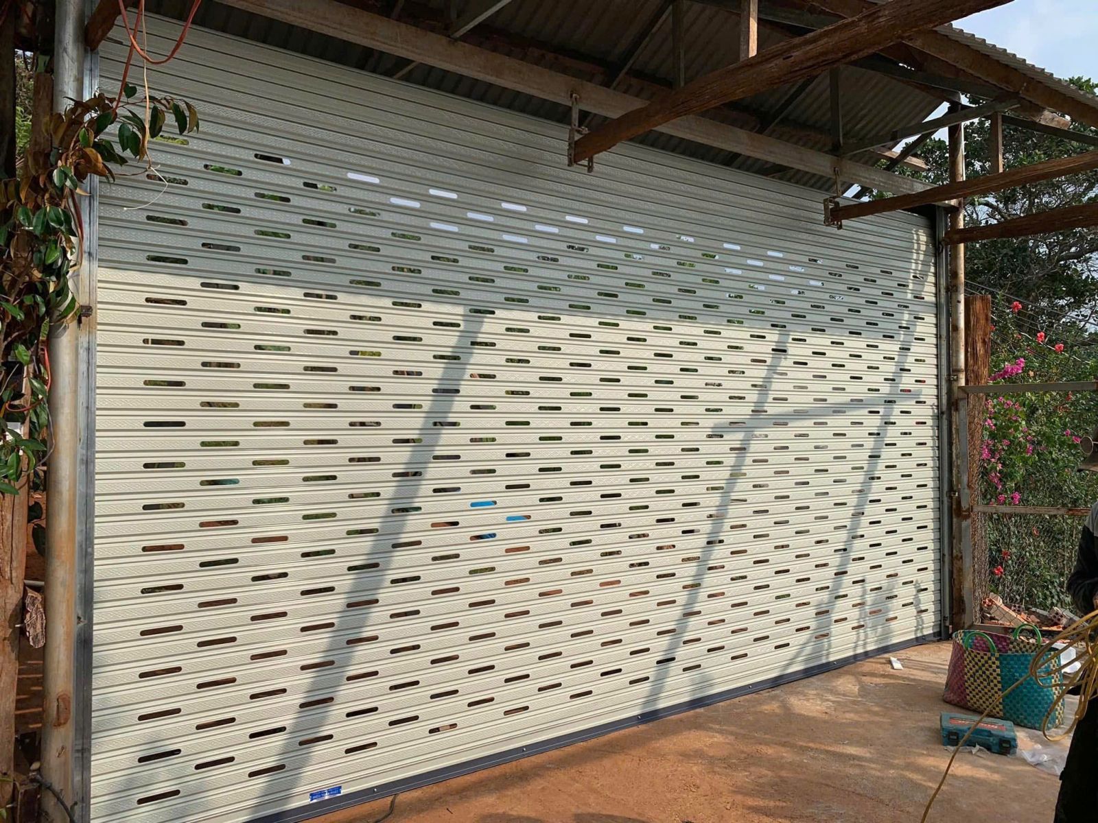 LẮP ĐẶT CỬA CUỐN BÌNH DƯƠNG
