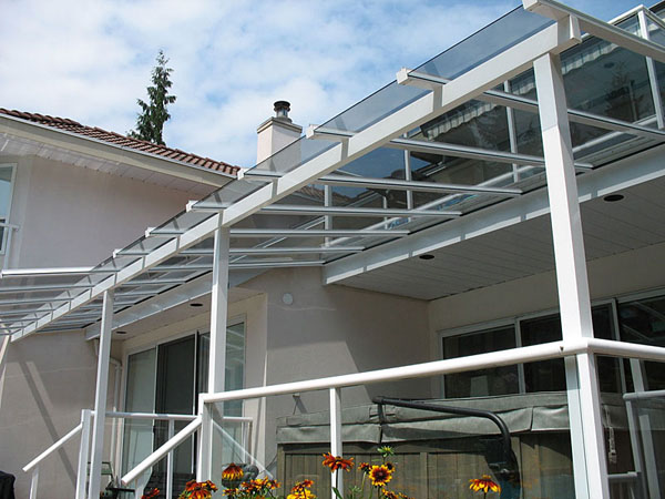 Dịch vụ cắt kính cường lực tại TPHCM