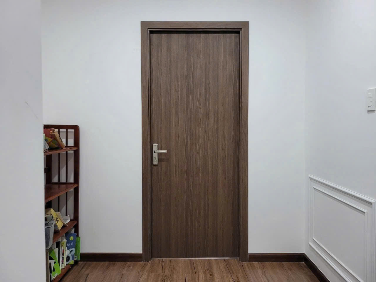 cửa nhựa composite chính hãng giá rẻ 