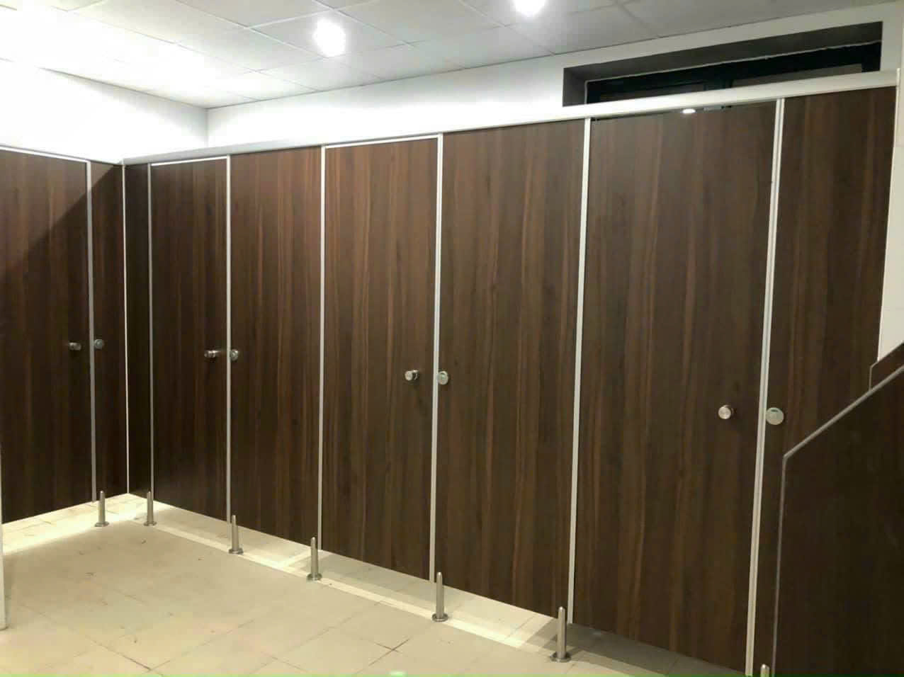 Lắp đặt vách ngăn compact Nhơn Trạch Đồng Nai