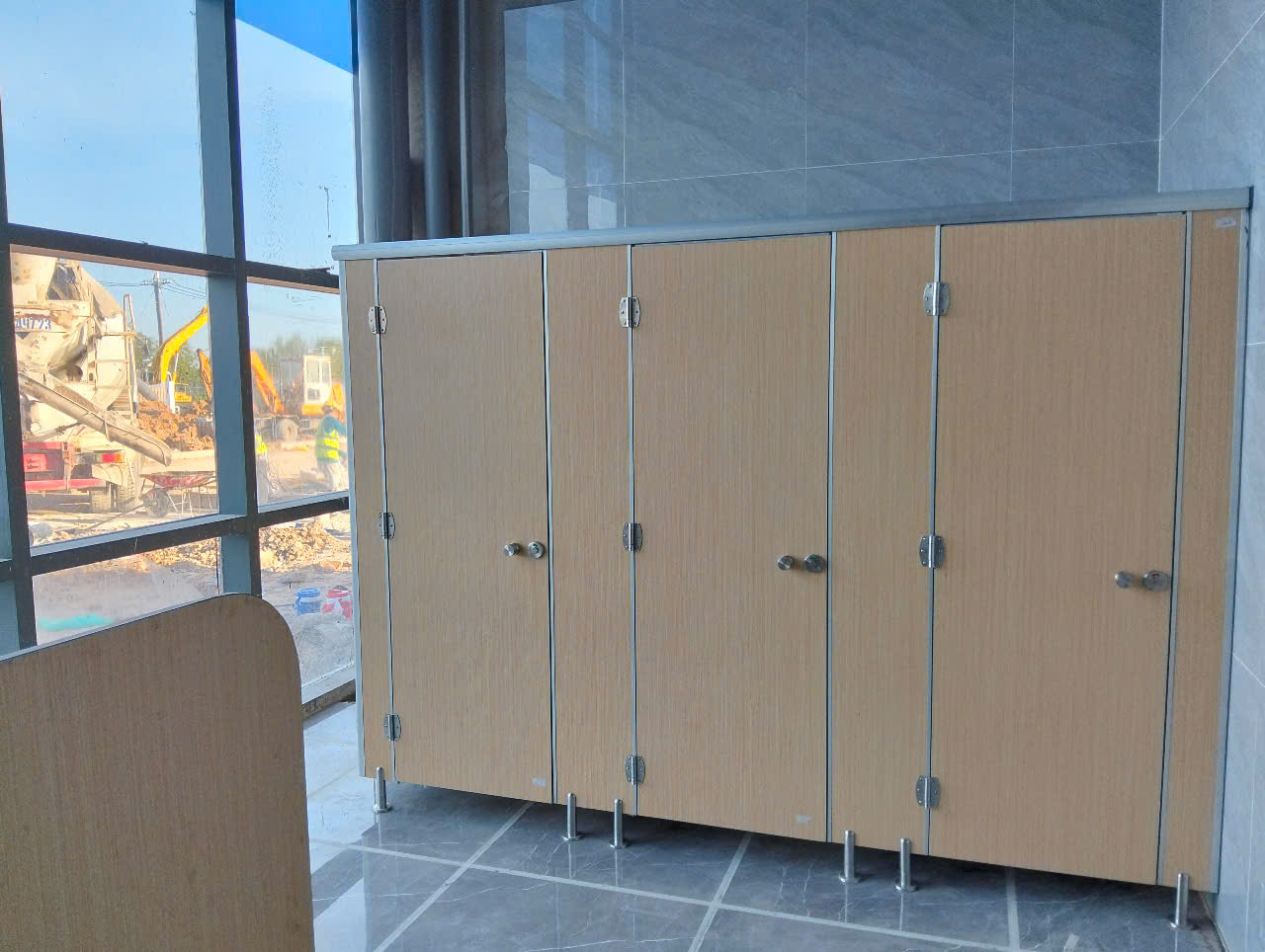 Vách ngăn vệ sinh compact TP Long Khánh