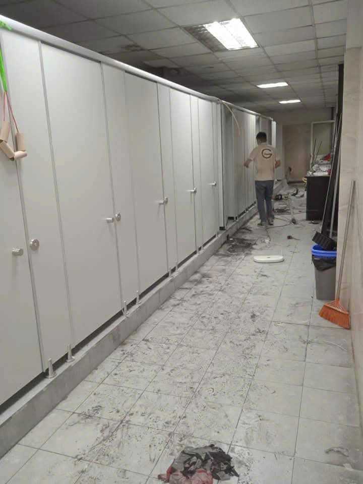 Lắp đặt vách ngăn vệ sinh compact chuyên nghiệp tại Đồng Nai