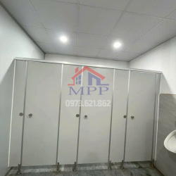 Thi Công Vách Ngăn Vệ Sinh Compact Ở Tại Đồng Nai 