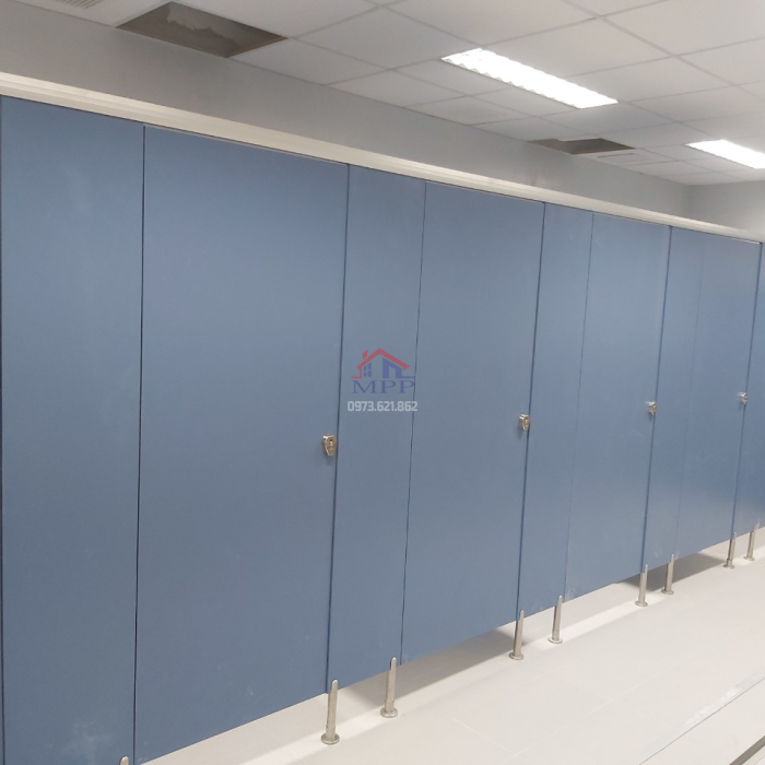 Thi công lắp đặt vách ngăn compact uy tín TP HCM