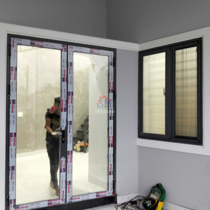 CỬA KÍNH TRẢNG BOM ĐỒNG NAI  THI CÔNG CỬA KÍNH CƯỜNG LỰC