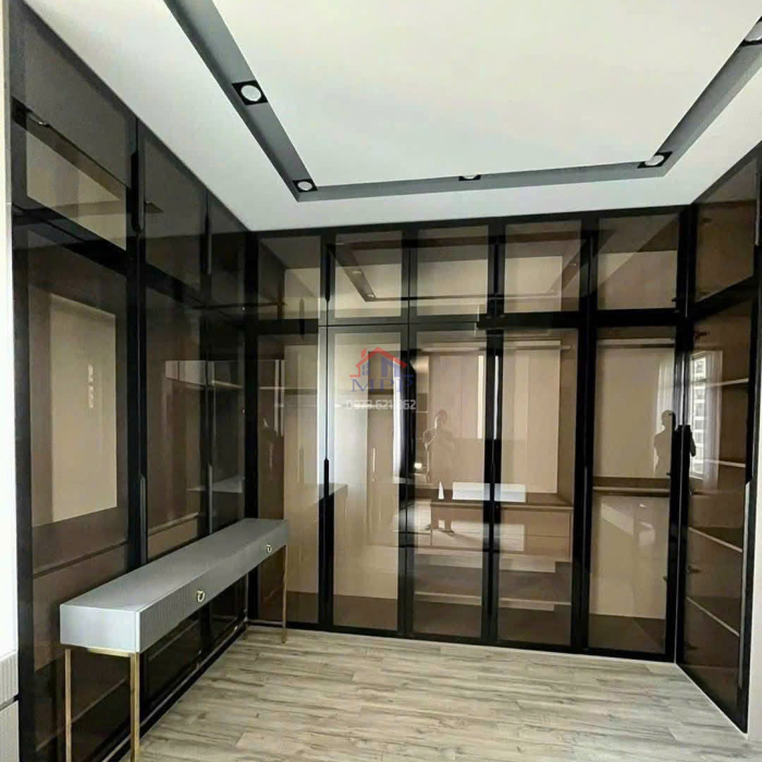 Thi Công Tủ Nội Thất Kính Cường Lực Đẹp Biên Hòa Đồng Nai