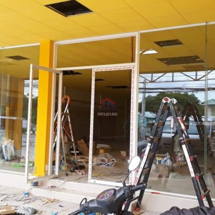 Dịch vụ cắt kính cường lực trọn gói ở Đồng Nai