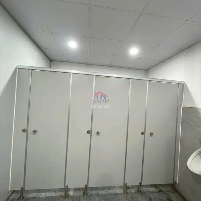Thi Công Vách Ngăn Vệ Sinh Compact Ở Tại Đồng Nai 