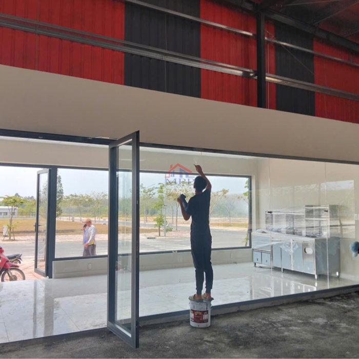 Thi công trọn gói cửa kính cường lực TPHCM